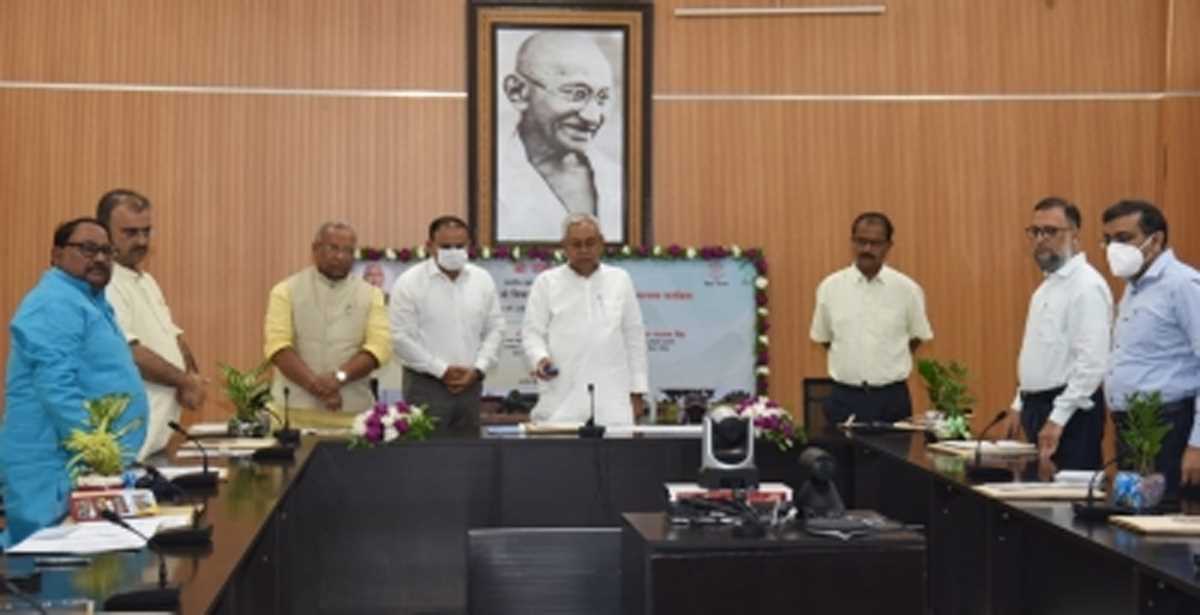 नीतीश कुमार ने कहा, रघुनाथपुर रेलवे स्टेशन का नाम बाबा ब्रह्मेश्वर नाथ मंदिर के नाम किया जाए नीतीश कुमार ने कहा, रघुनाथपुर रेलवे स्टेशन का नाम बाबा ब्रह्मेश्वर नाथ मंदिर के नाम किया जाए